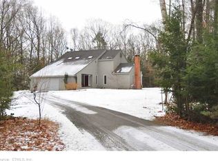 495 Country Club Rd, Avon, CT 06001