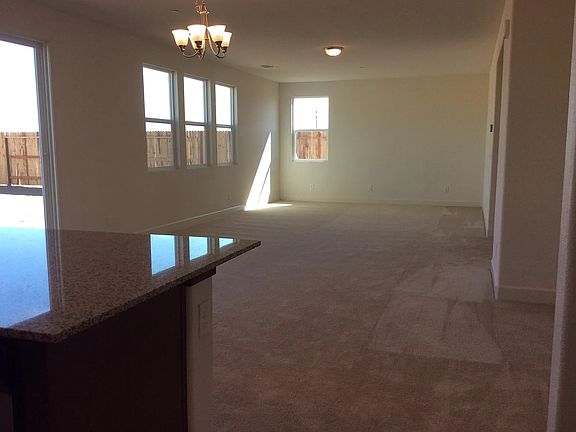4th image of 2498 Avalon Ln