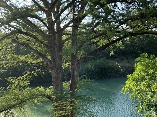 1920 Rust, Spring Branch, TX 78070