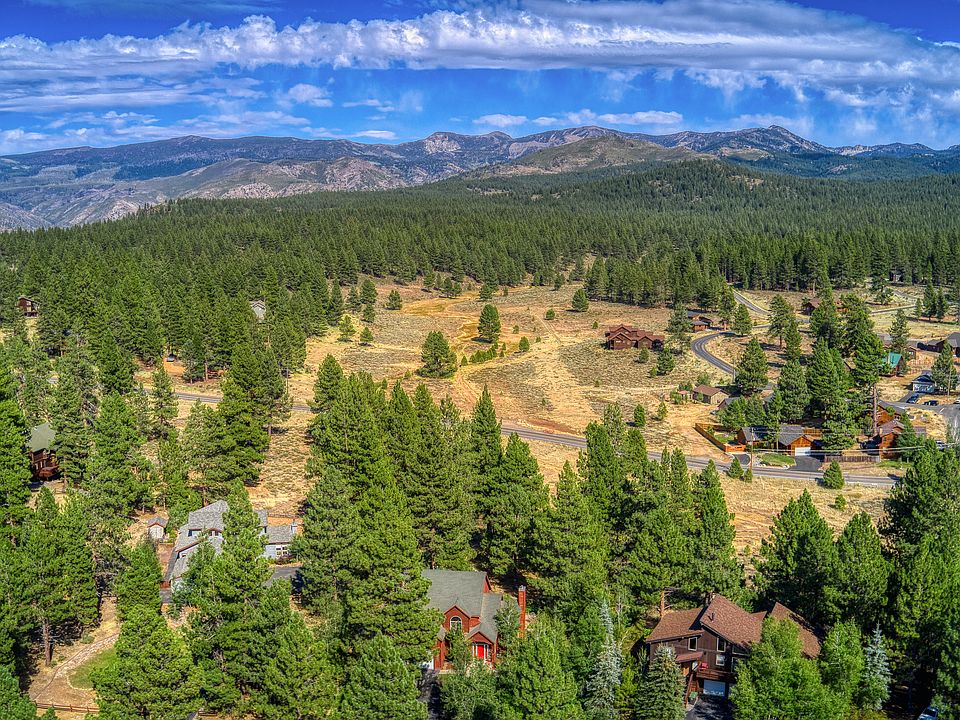 Backs to 16 acres of trails!