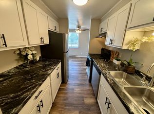 1116 Ann St APT 2, Madison, WI 53713