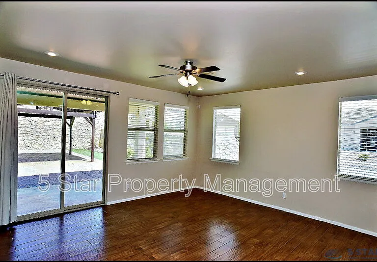 2200 Willie Mier St — Photo 23