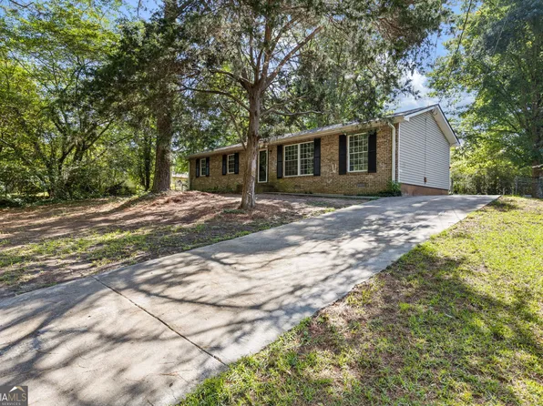 594 Kingston Ln NW, Conyers, GA 30012