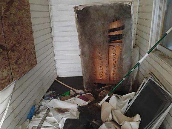 5th image of 9329 S Wentworth Ave