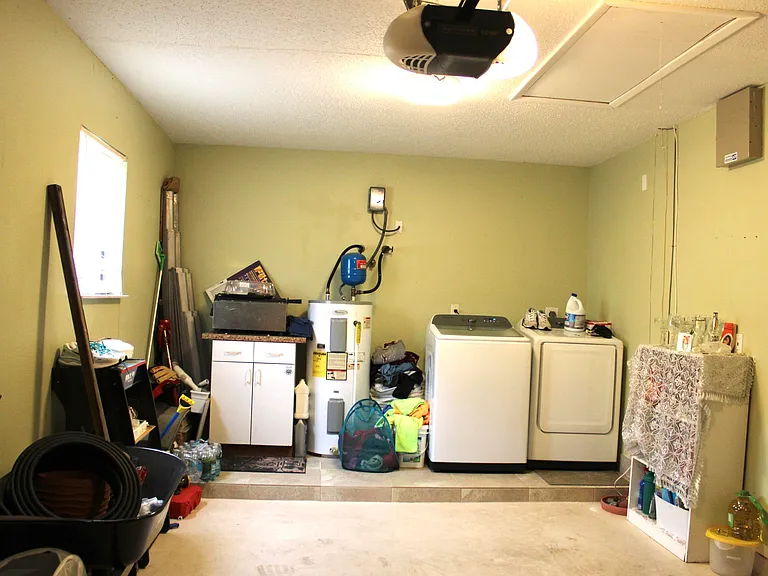 2533 SE Grand Dr — Photo 23