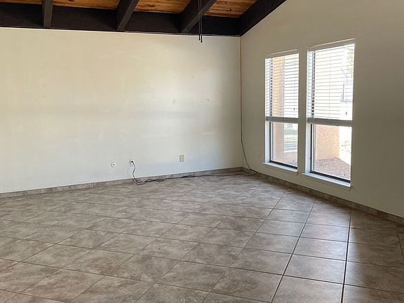 3rd image of 2407 N Grand Ave