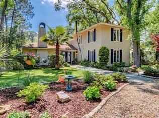 8 Donax Rd, Hilton Head Island, SC 29928