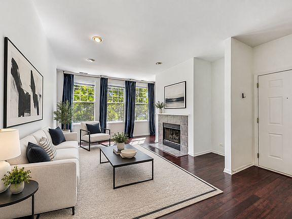 4th image of 301 W Goethe St #3C