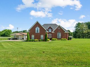 33 Sunrise Dr, Lafayette, TN 37083