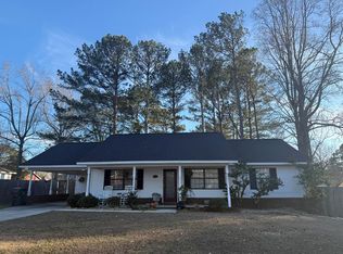 413 Chapelwood Dr, Dothan, AL 36305