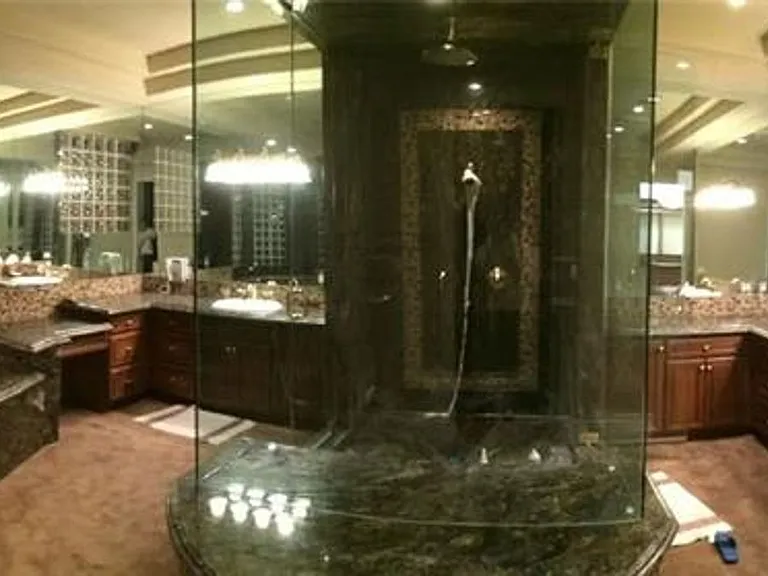 8741 Newport Isle Ct — Photo 6