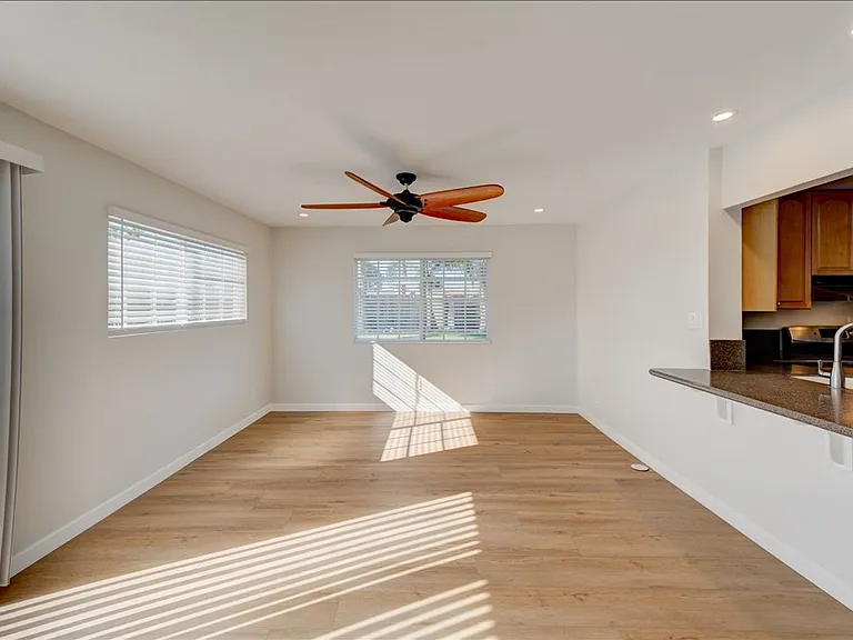 11370 Travis Pl — Photo 12