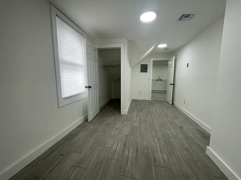 148 Chilton St #3 — Photo 6