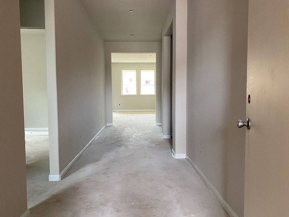 2619 Blue Abbot Drive Elevation Image 1