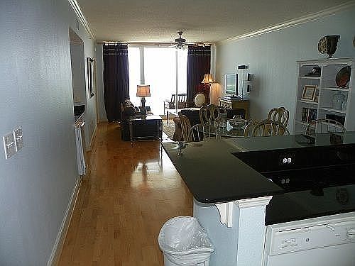 1,290 square feet