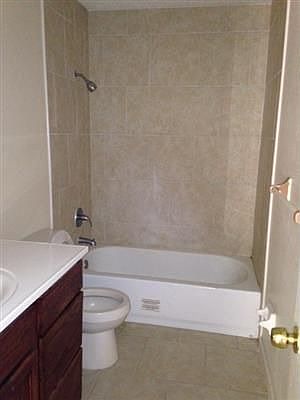 4th image of 4288 NW 19th Ct APT 4
