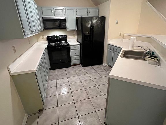 Kitchen 1
