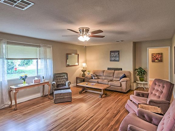 2nd image of 5730 Wildwood Dr