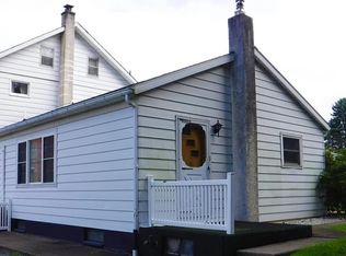 45 N Cherry St, Topton, PA 19562