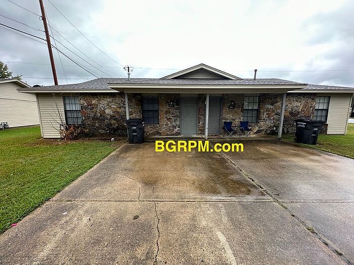 1st image of 1117 Gina Cir