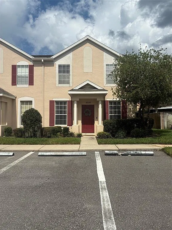 3 bed, 3.0 bath, 1478 sqft, $2,050 — Photo 1