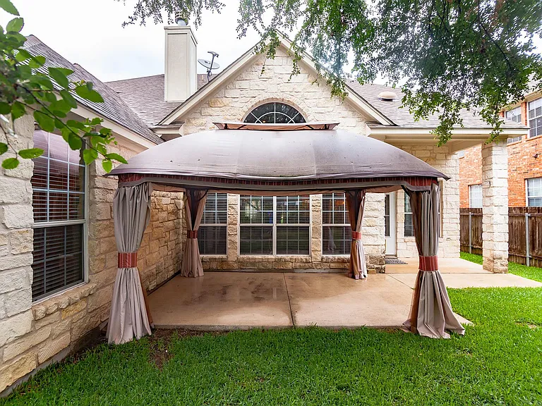2412 Arbor Dr — Photo 33