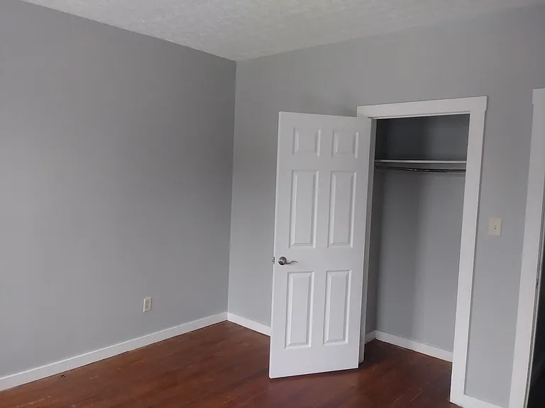 422 Stoddart Ave — Photo 15