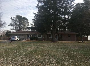12108 E Greenfield Rd, Lansing, MI 48917