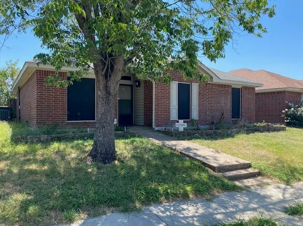 2621 Park Valley Dr, Mesquite, TX 75181