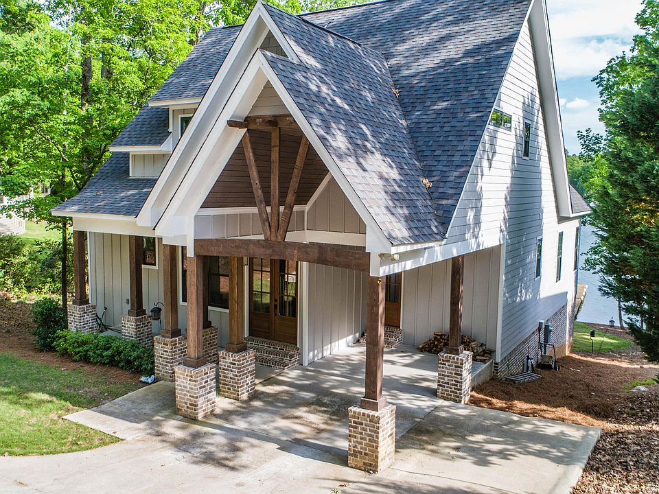 1st image of 41 Briarwood Point