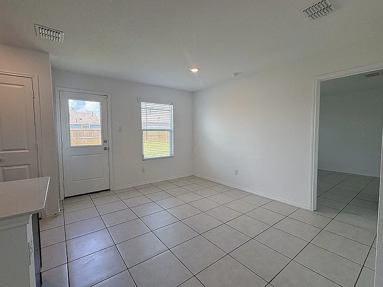 2644 Turtle Dove Dr — Photo 24