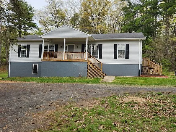 55 Bee Town Rd, Warm Springs, VA 24484