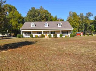 865 Person Rd, Oakland, TN 38060