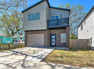 1253 N Oakland Ave, Fayetteville, AR 72703