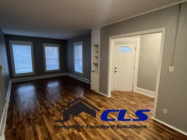 1616 S 4th St, Terre Haute, IN 47802