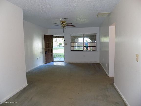 2nd image of 9238 Dan Lynn St