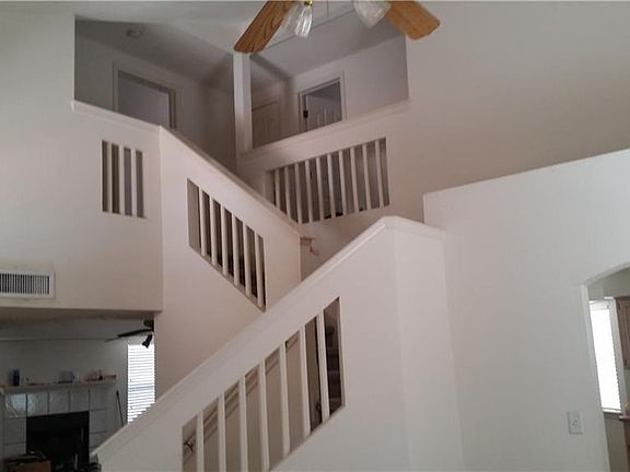 5th image of 1336 Morgan Marie St