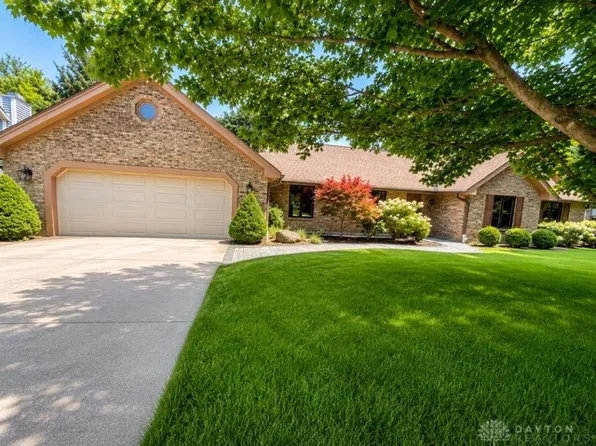 8782 Cottonwood Pl, Springboro, OH 45066