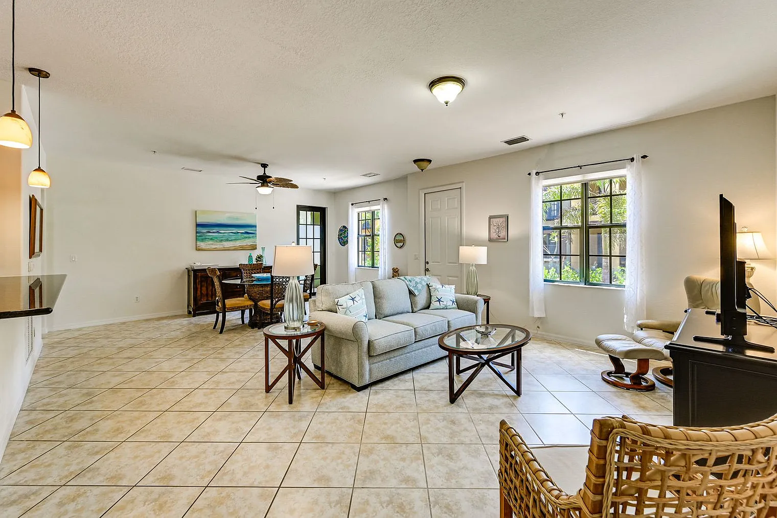 2 bed, 2.0 bath, 1377 sqft, $2,559 — Photo 3