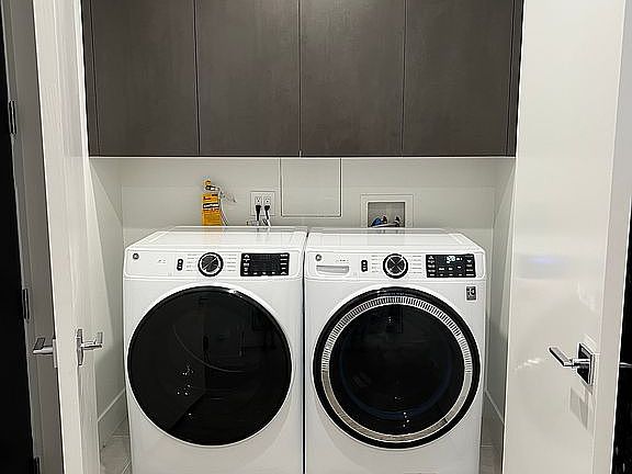 4th image of 728 N Sweetzer Ave APT 111