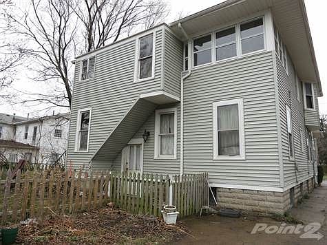326 Lawrence 035