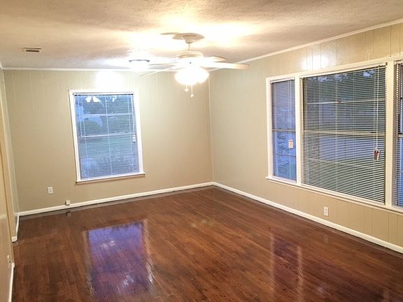 4th image of 3250 Tex Blvd