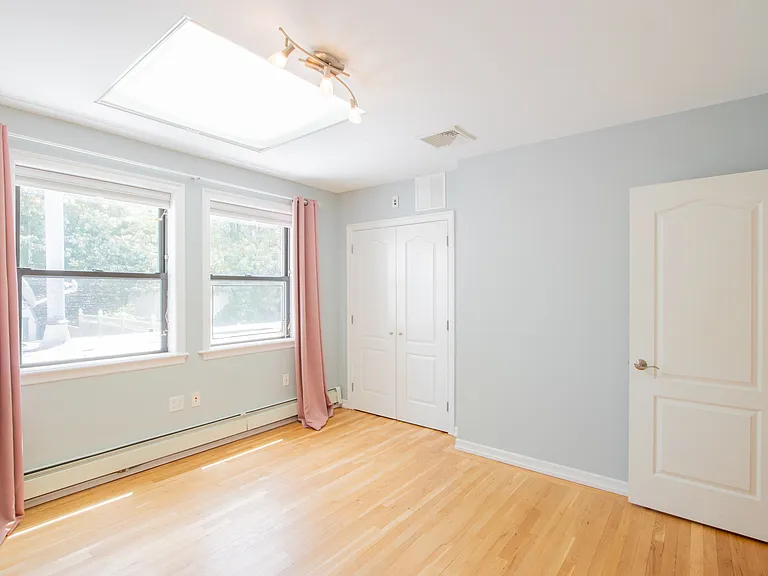 177 Battery Ave — Photo 11