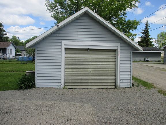 3rd image of 1219 First Avenue West