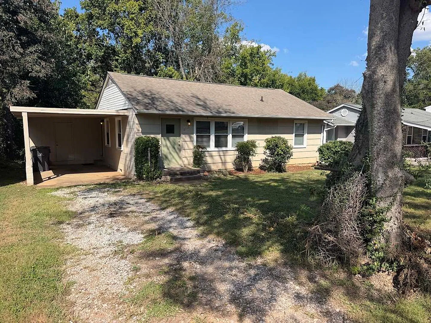 One Level Home...3 Bedrooms In S. Knoxville!! — Photo 2