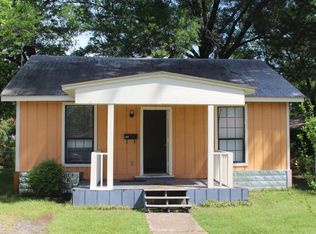 1010 W 7th St, Hope, AR 71801