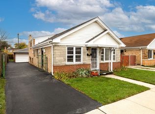 433 154th Pl, Calumet City, IL 60409