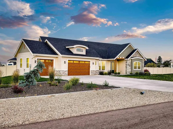 24806 Thunder Cloud St, Middleton, ID 83644