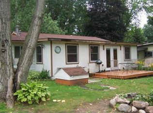 8680 Peninsula St, Sears, MI 49679
