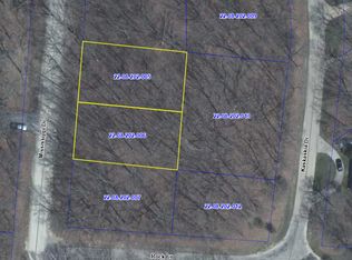 702 Mississippi Dr, Dixon, IL 61021